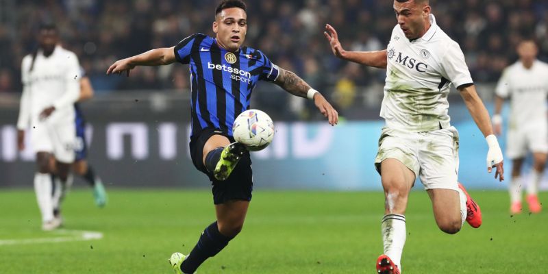 Cuộc đua căng thẳng giữa các đội